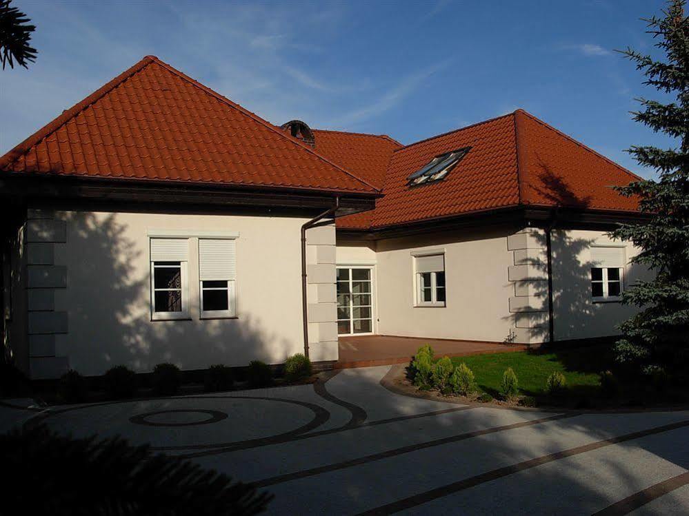 Villa Hof Luboń 외부 사진